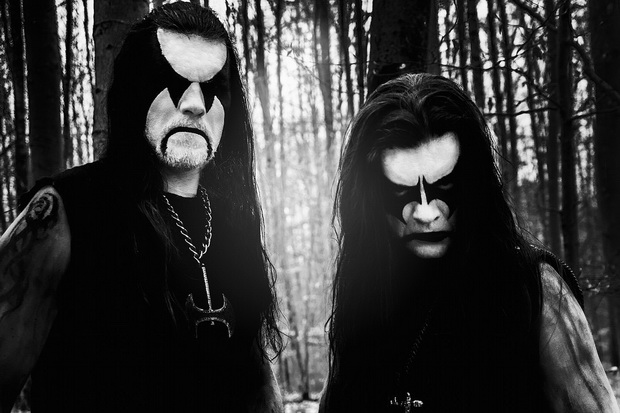 Dua Personel Immortal...