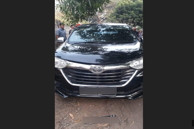 Mayat Penuh Luka Tembak...