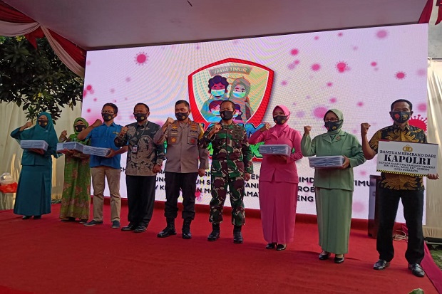 Launching Jatim Bermasker,...