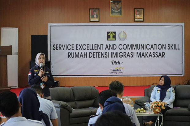 Imigrasi dan Bank Mandiri...