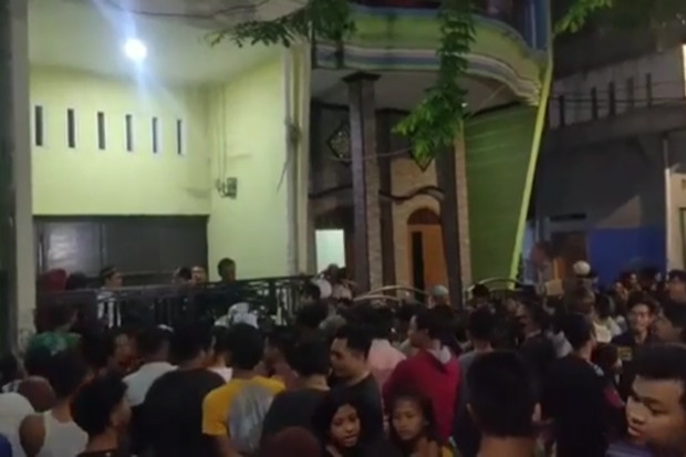 Curi Motor, Sepasang...
