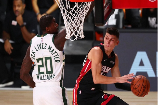Sikat Miami Heat, Milwaukee...