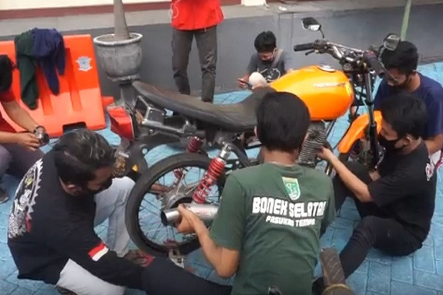 Operasi Patuh Semeru,...