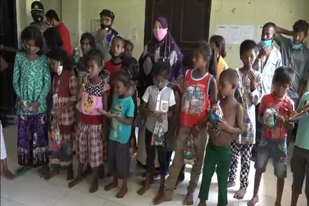 Gadis Rohingnya Kabur...