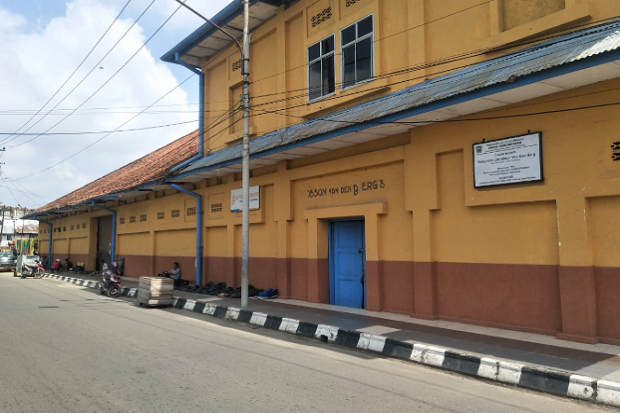 Kisah Sekanak, Kampung...