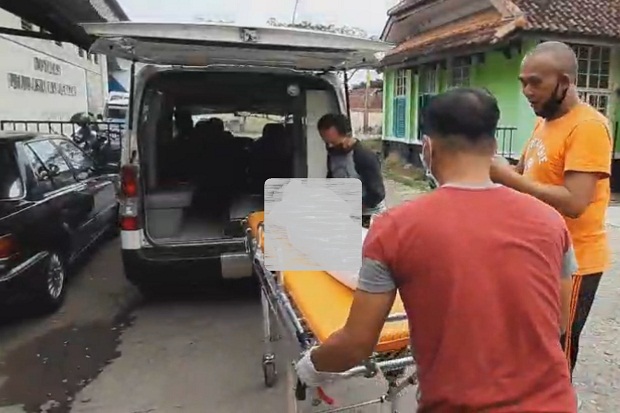 Mayat di Terminal Indihiang...