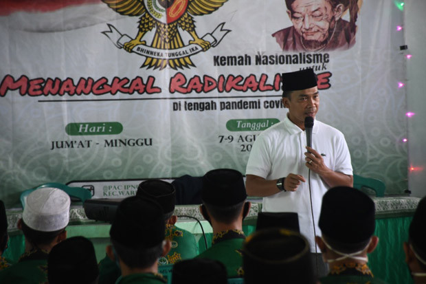 Bupati Batang Wihaji...
