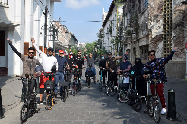 Gowes di Semarang, Artis...