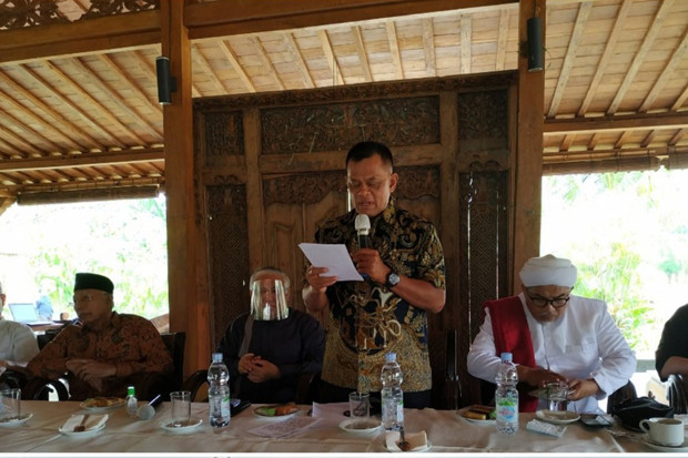 Din Syamsuddin dkk Rumuskan...