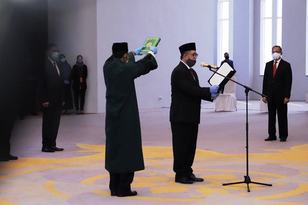 Dilantik Jadi Deputi...