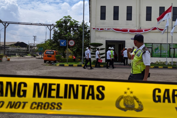 Percikan Las, Penyebab...
