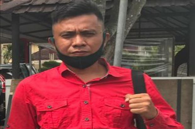 Cemarkan Nama Baik,...