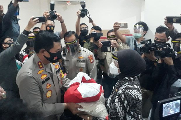 Kemensos Bagikan 4.000...