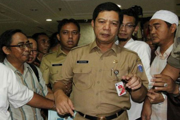 Wali Kota Jakarta Barat...
