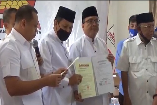 Berstatus Tersangka,...