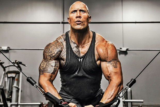 The Rock Duduki Posisi...