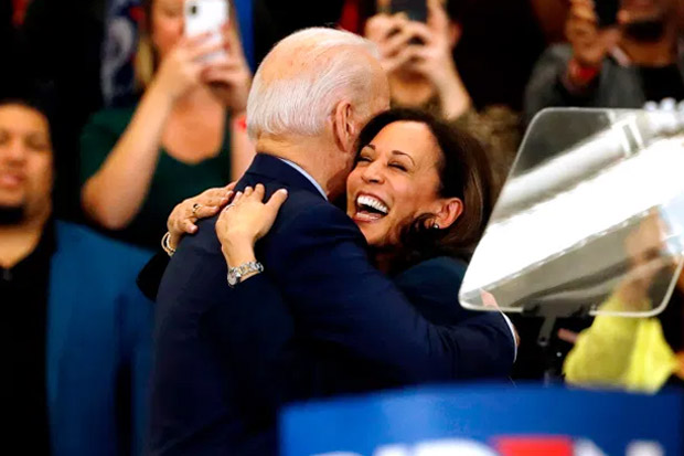 Joe Biden Tunjuk Kamala...