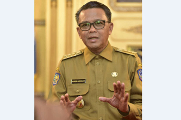 Gubernur Terima Keluhan...