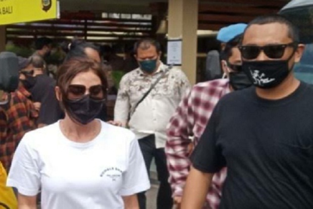 Hari Kedua Ditahan,...