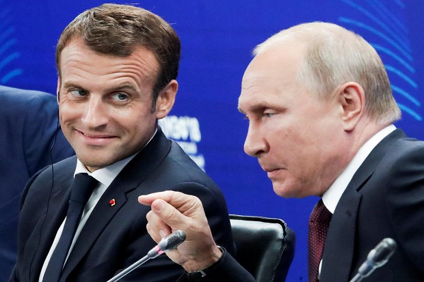 Lewat Telepon, Putin-Macron...