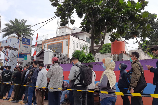 Antrean Sidang Tilang...