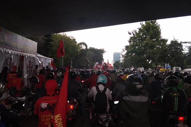 Demo di DPR, Jalan Gatot...