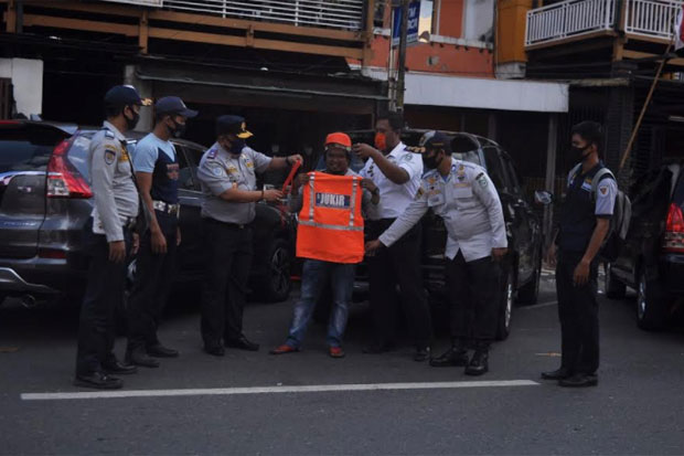 Jukir Resmi di Parepare...