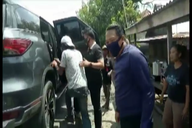 2 Bersaudara Pelaku...