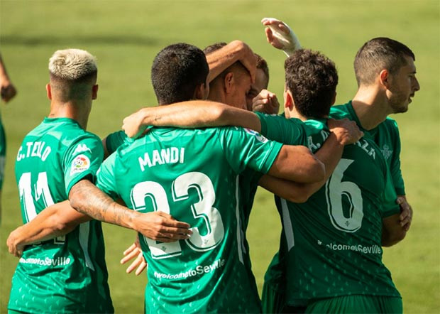 Real Betis Lebarkan...
