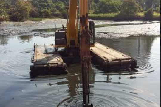 Dinas PU Makassar Turunkan...