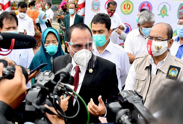 Di Depan Gubernur Sumut,...