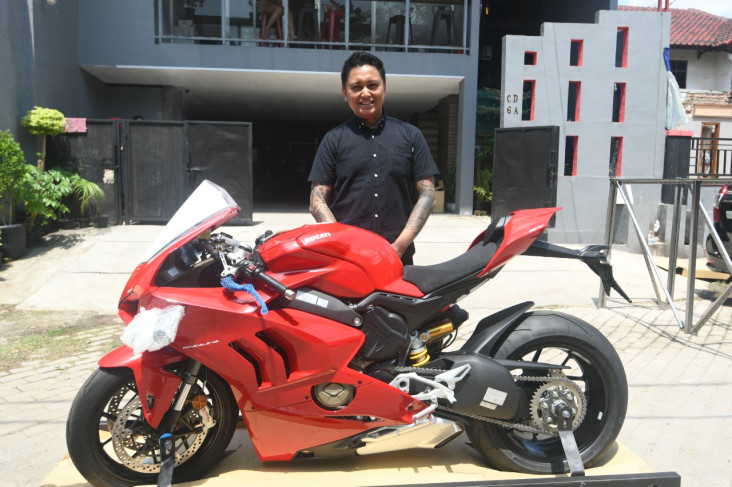 Pemilik Pertama Ducati...