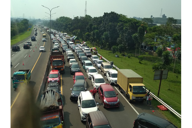 Libur Panjang di Tengah...