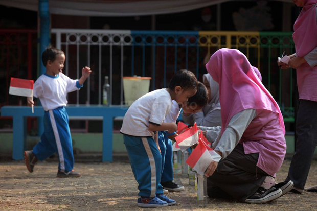 Larang Warga Gelar Lomba...