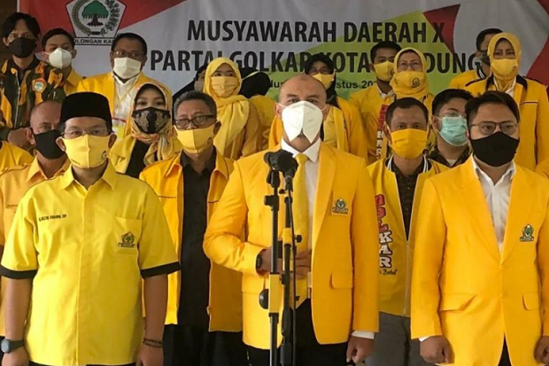 Resmi Pimpin Golkar,...