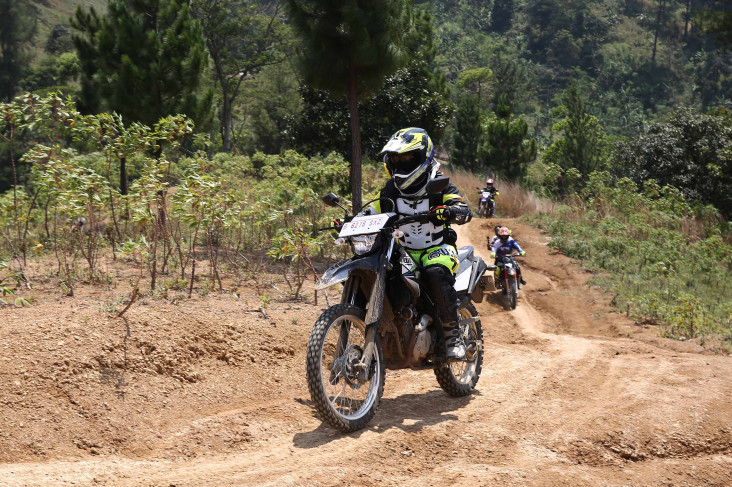 Siksa Yamaha WR155R...