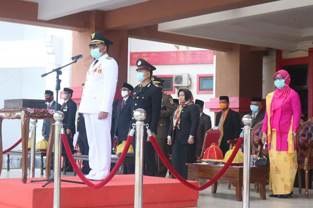 Upacara HUT RI di Kabupaten...