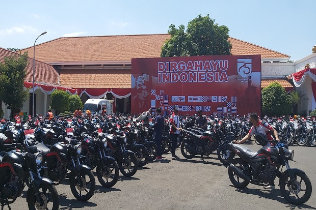 Lepas Zona Merah, Lima...