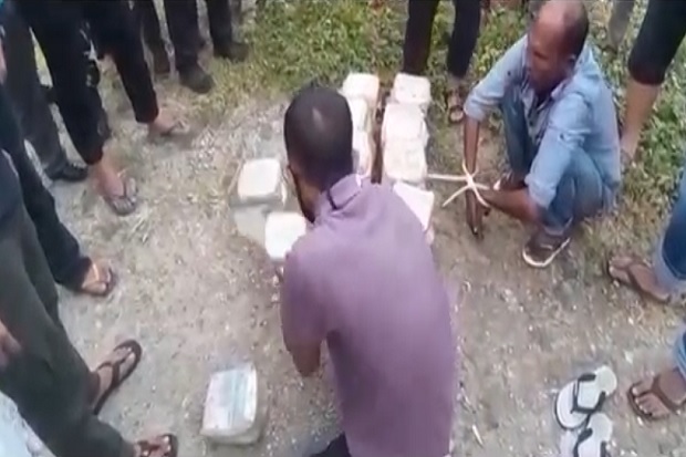 Tangkap Truk Kelapa,...