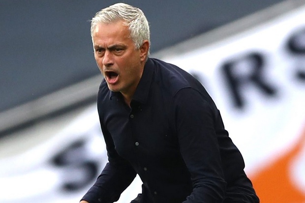 Mourinho Anggap PSG...