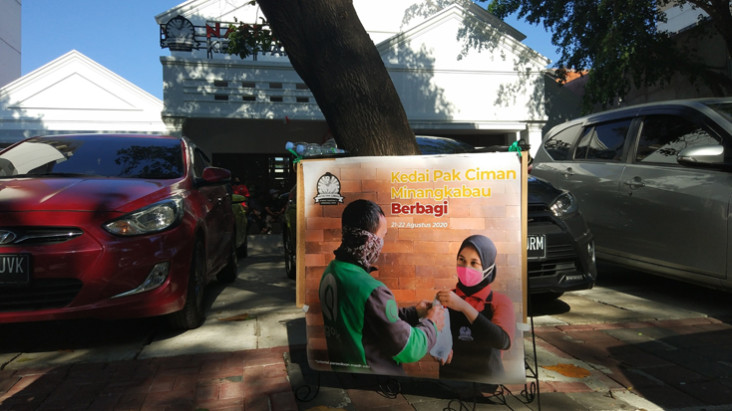 Bantu Masyarakat, Kedai...