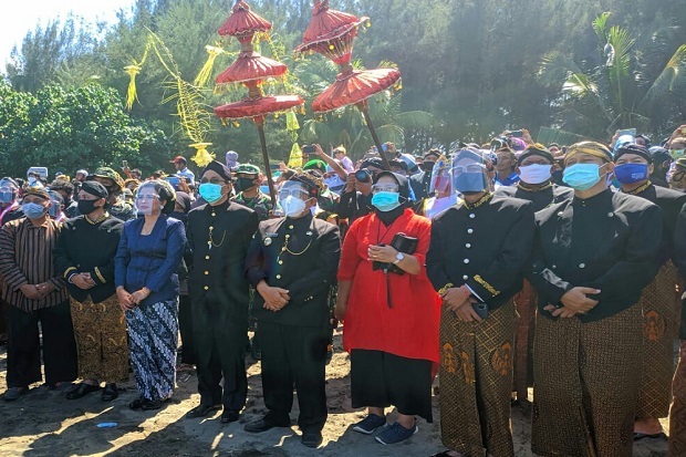 Bupati Blitar Nekat...