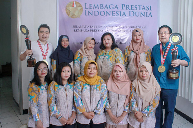 Ayah-Anak Dokter Hewan...