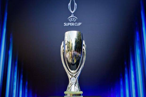 Menanti Sejarah di Piala...