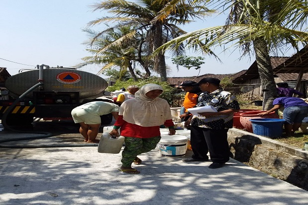 55 Desa Rawan Kekeringan,...
