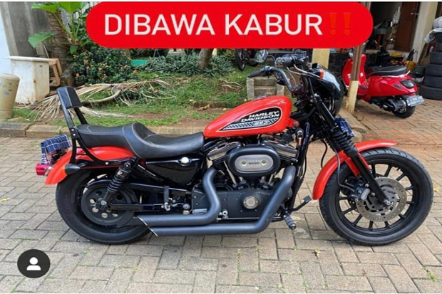Pura-pura Menjajal,...
