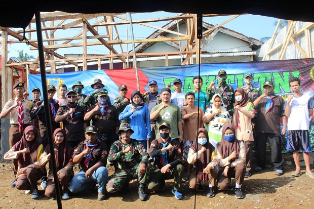 Peringati HUT RI, Personel...