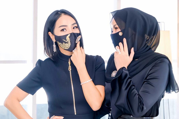 Tampil Fashionable dengan...