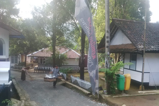 Kunjungan Wisatawan...