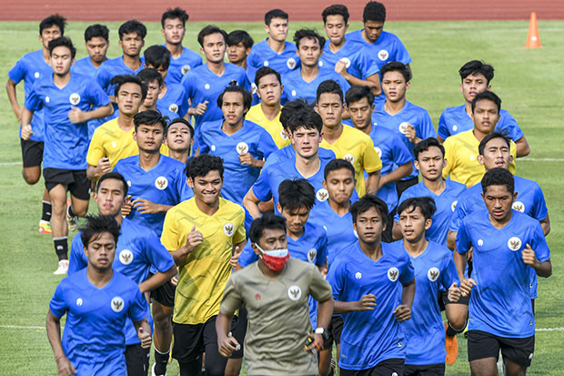 Terbang ke Kroasia,...